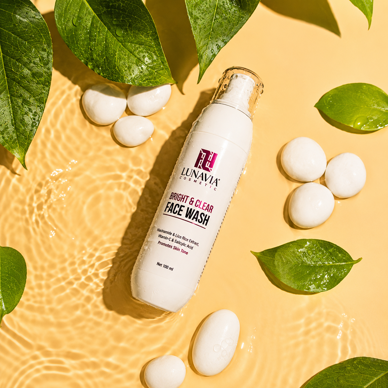 Bright & Clear Face Wash with Niacinamide, Vitamin C & Salicylic Acid | Deep Cleansing Face Wash for Glowing Skin, Oil Control & Brightening | 100ml