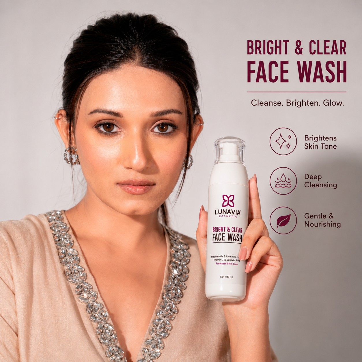 Bright & Clear Face Wash with Niacinamide, Vitamin C & Salicylic Acid | Deep Cleansing Face Wash for Glowing Skin, Oil Control & Brightening | 100ml